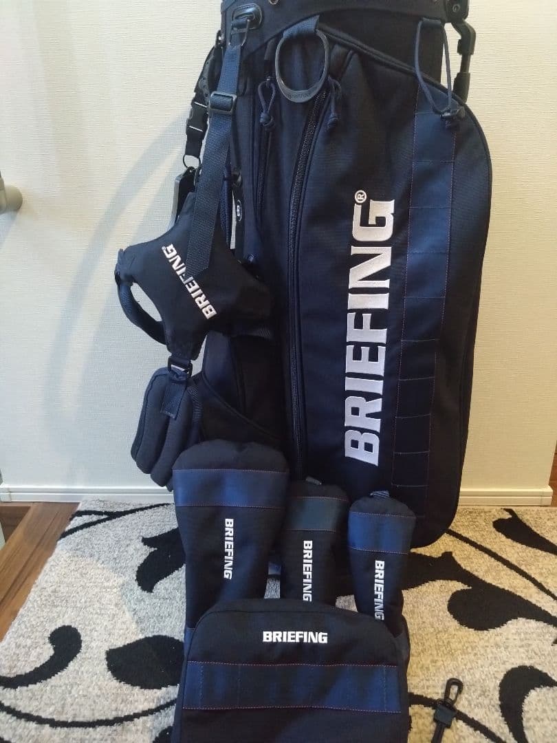 BRIEFINGスタンドキャディバック