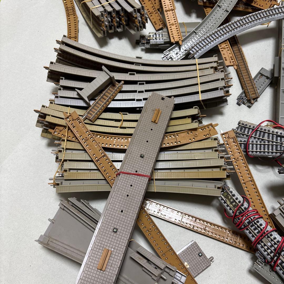 レール 多数部品大量まとめ出品ジャンク品tomix 他 車両6台　値引きできます