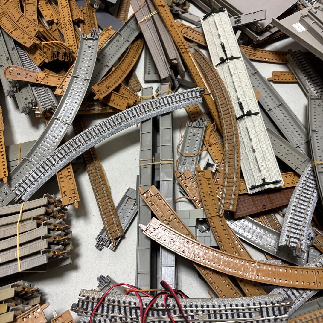 レール 多数部品大量まとめ出品ジャンク品tomix 他 車両6台　値引きできます