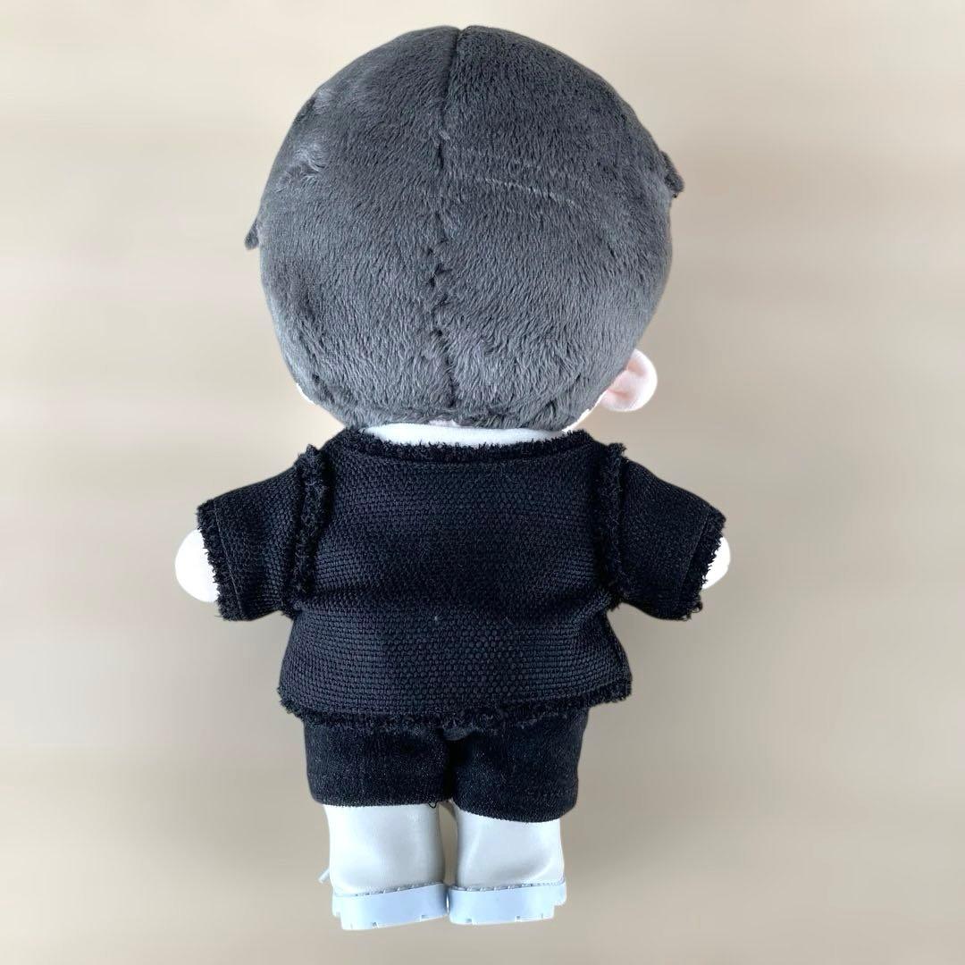 王一博 ぬいぐるみ1体 洋服靴帽子のお買い得セット