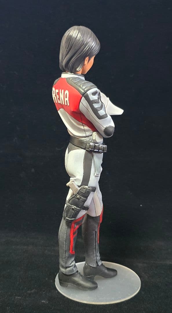 ウルトラマンティガ　レナ隊員　レジンキット完成品