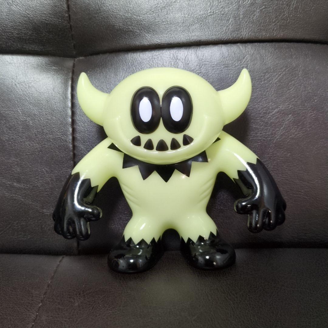 ガブリアン kamakiri ソフビ 蓄光