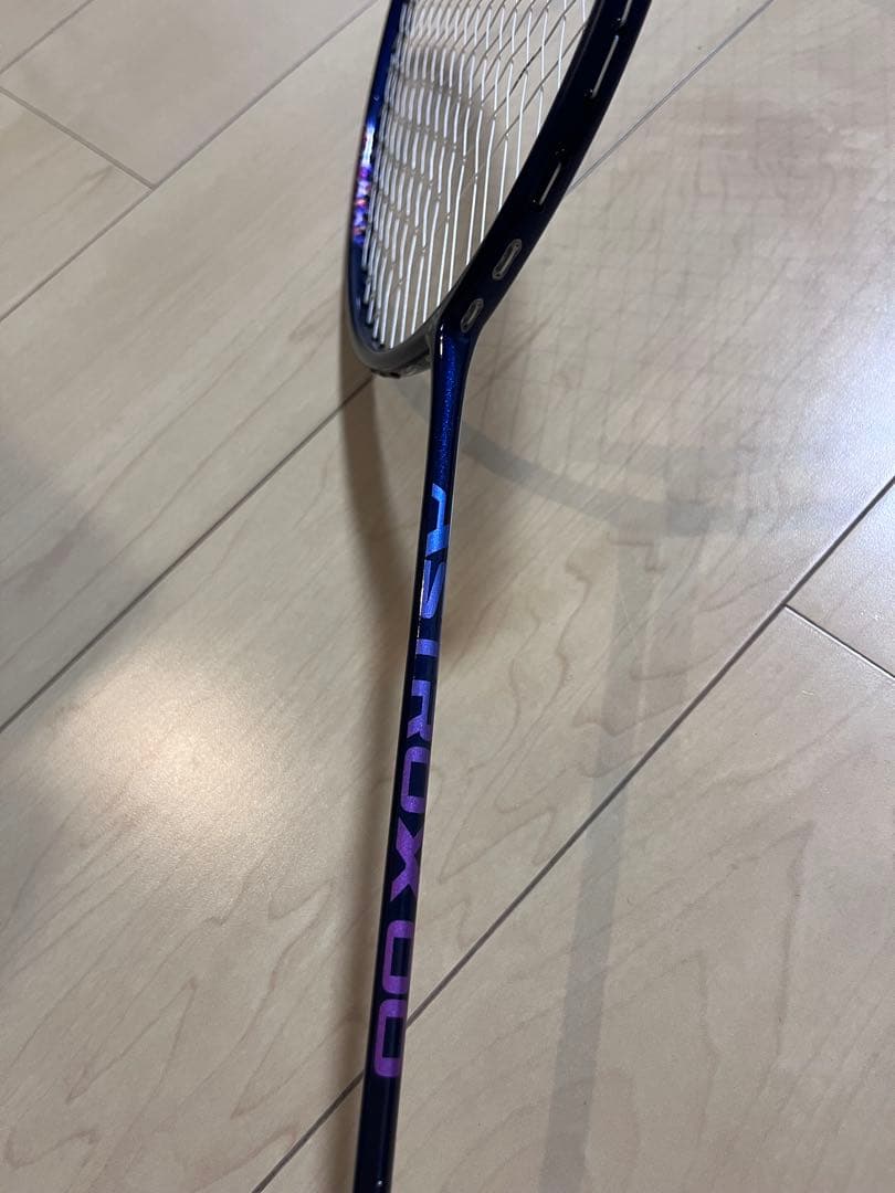 ヨネックスバドミントンラケット　ASTROX 00