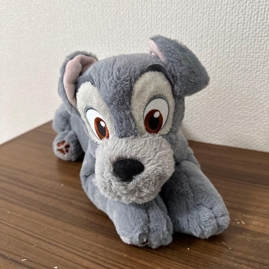 【希少】　ディズニーストア　わんわん物語　トランプ　寝そべりぬいぐるみ