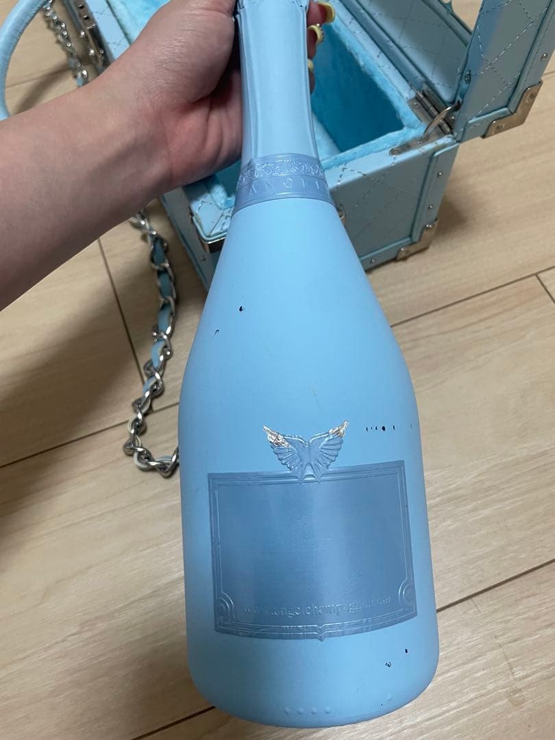 エンジェル シャンパン ドゥミセック 中身あり