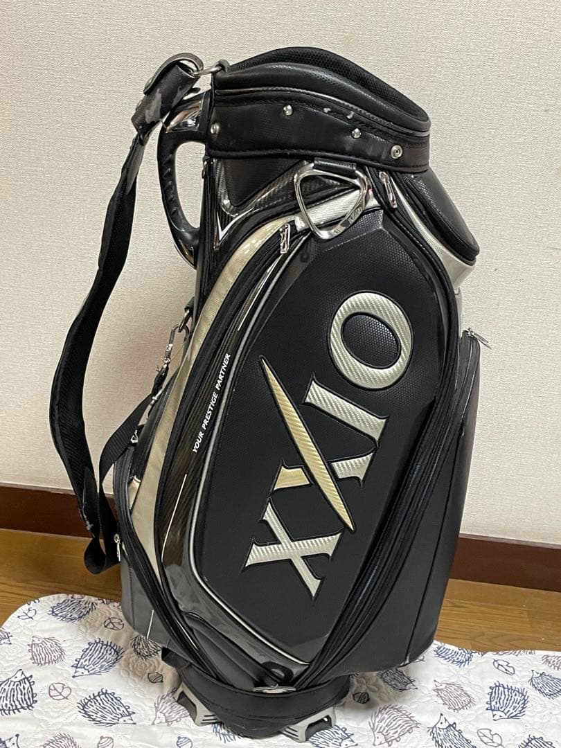 XXIO ブラック キャディバッグ