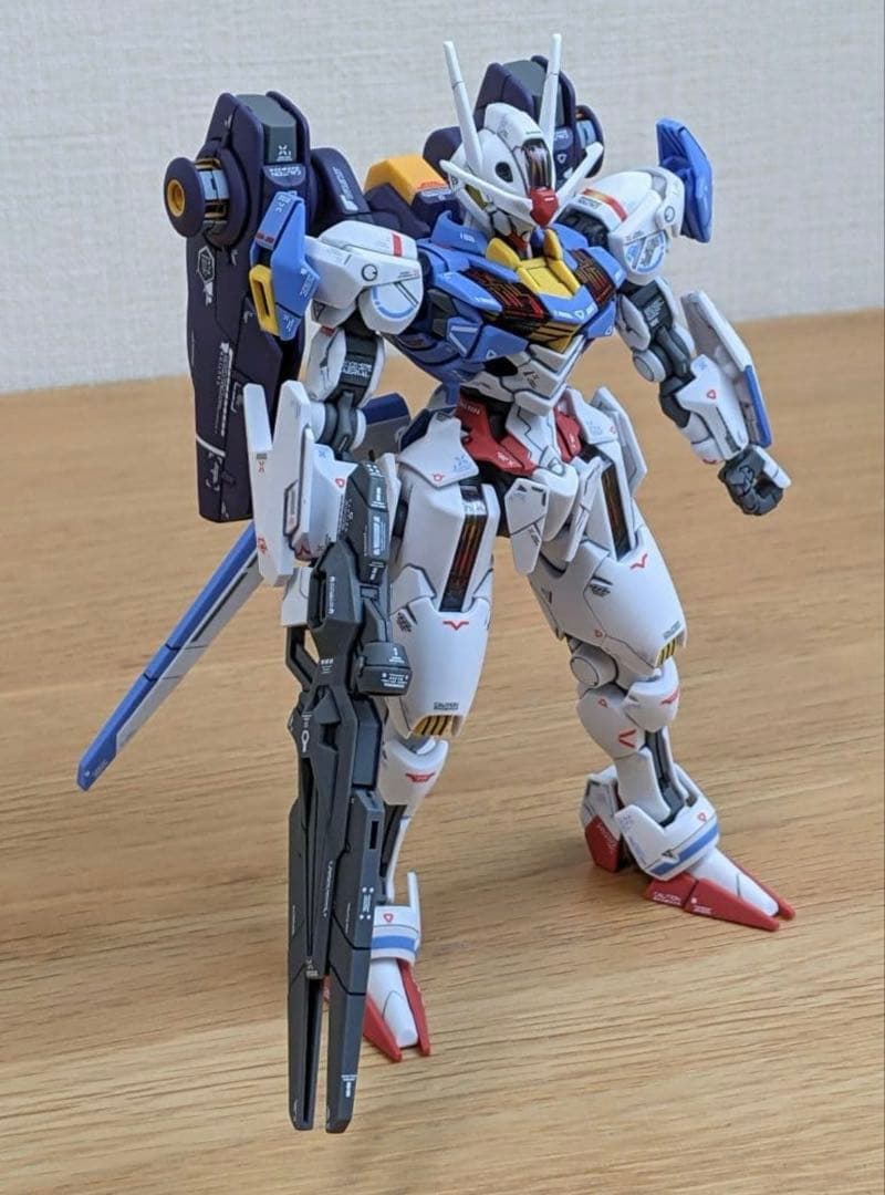 ガンプラ　完成品　1/144　HG　ガンダムエアリアル(フライトユニット装備付)