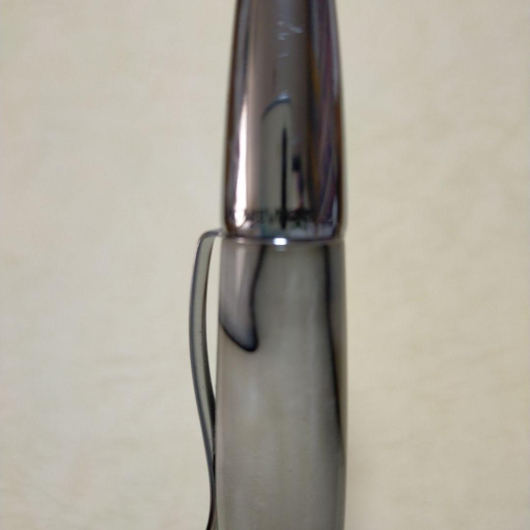 シルバーメタルボールペン 流線型デザイン