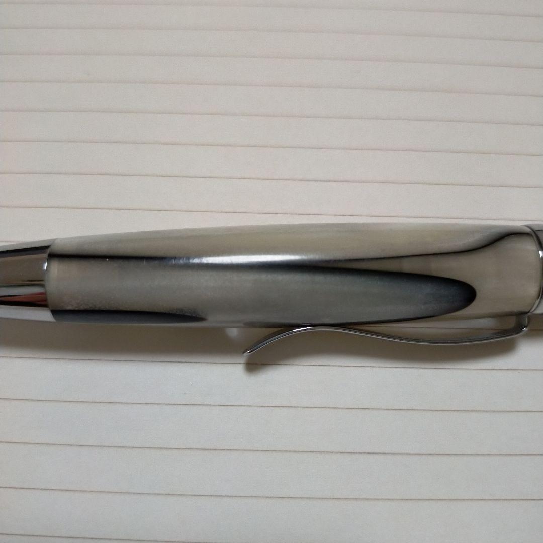 シルバーメタルボールペン 流線型デザイン