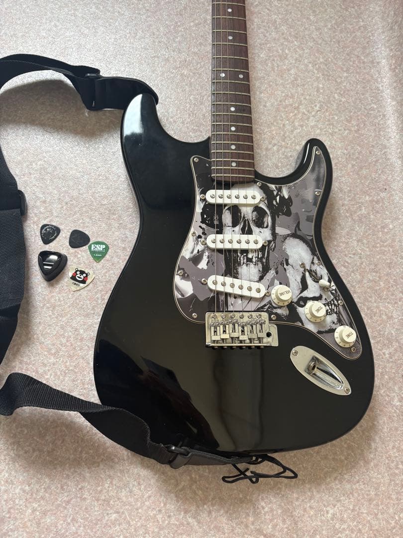 エレキギター ブラック 3ピックアップ　　　　 美品