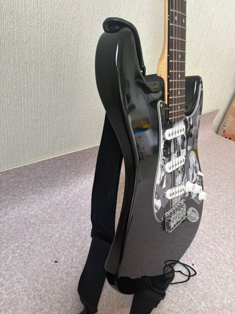 エレキギター ブラック 3ピックアップ　　　　 美品