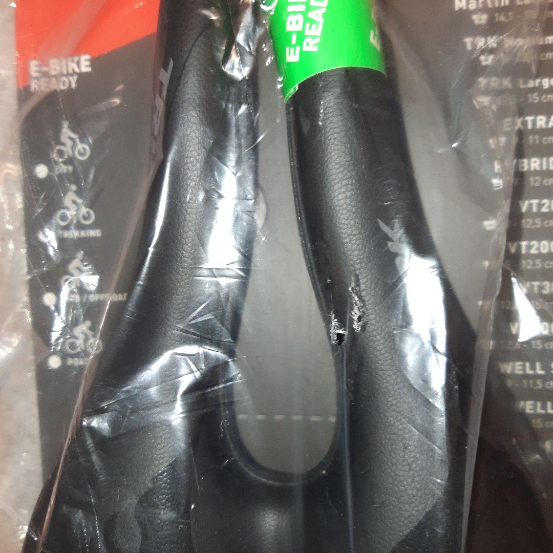 【最安値・未開封品】SELLE SMPサドルTRK MEDIUM GELブラック