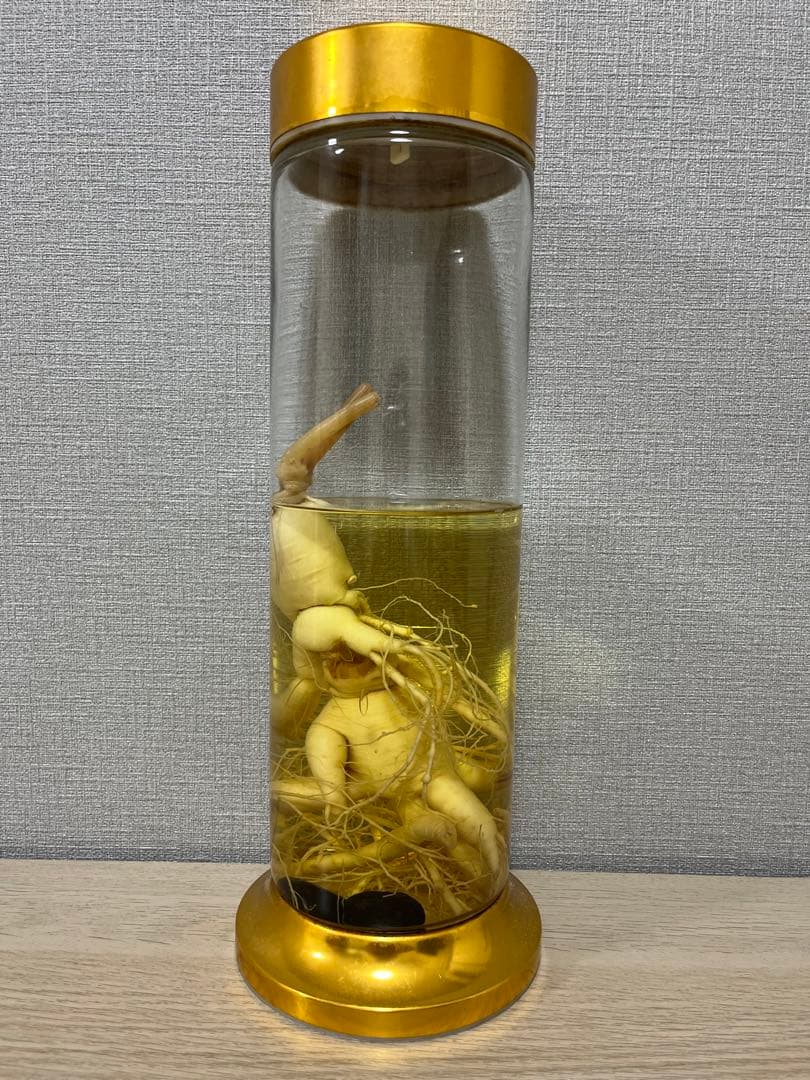 サントリーウイスキー響17年700ml &高麗人参酒