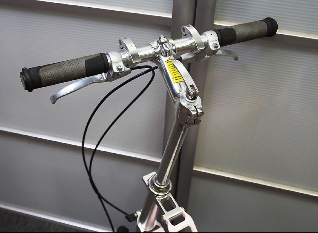 連休値引き兵庫県神戸市よりCARRY ME Pacific 折り畳み自転車です。