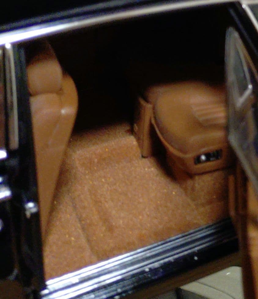 ロールスロイス ファントム EWB (黒) 1/18