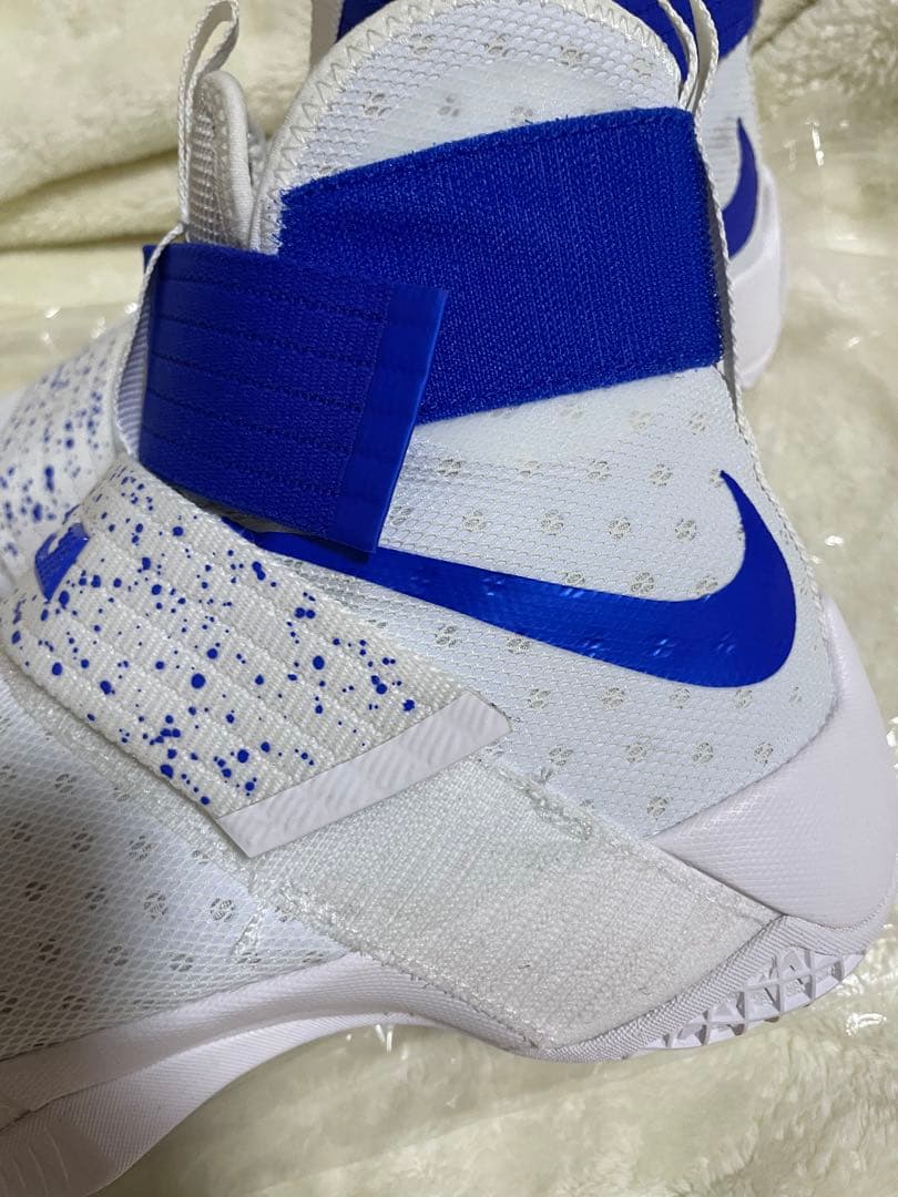 激レア！ナイキ レブロン ズーム ソルジャー10 \"ハイパー コバルト\"