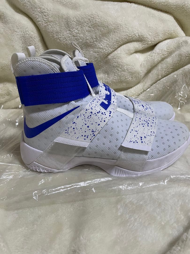 激レア！ナイキ レブロン ズーム ソルジャー10 \"ハイパー コバルト\"