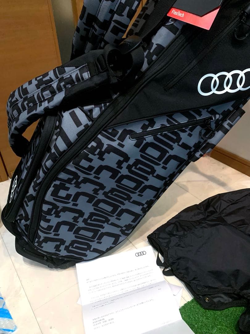希少　非売品　新品未使用　テーラーメイド　アウディ　スタンド　キャディバッグ