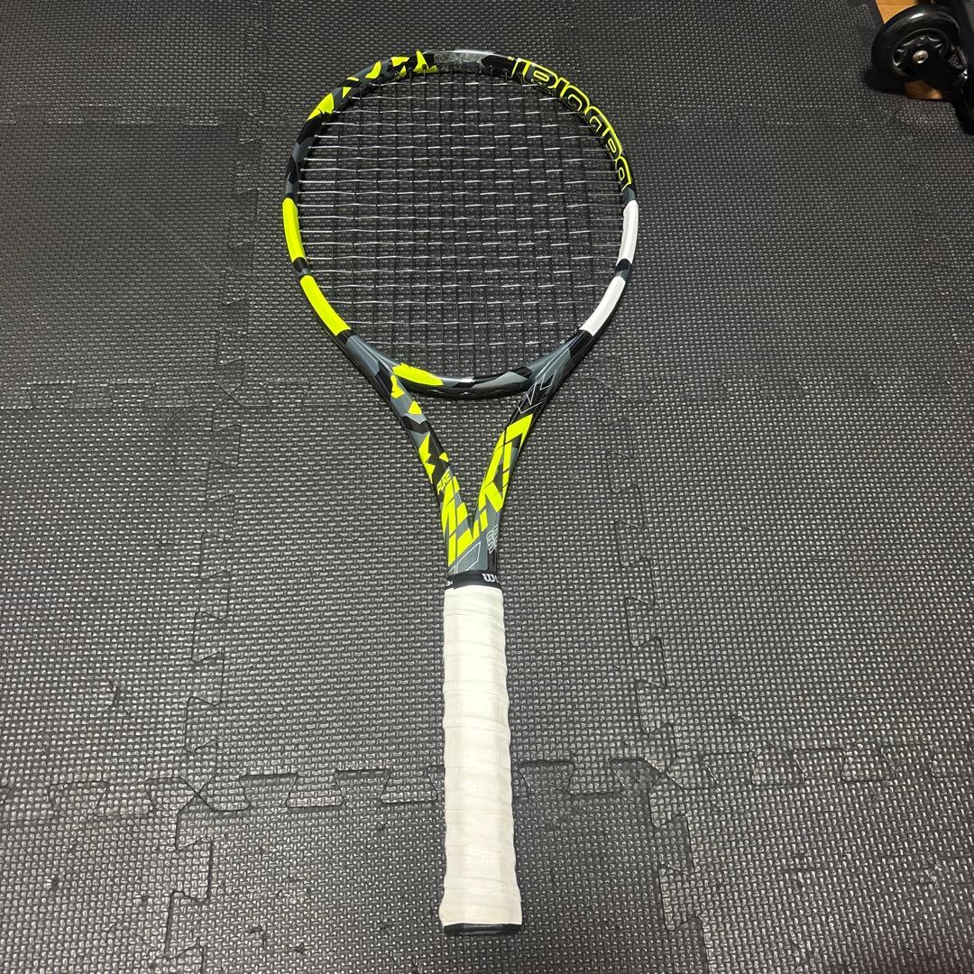 バボラ　ピュアアエロ98 硬式テニス　ラケット