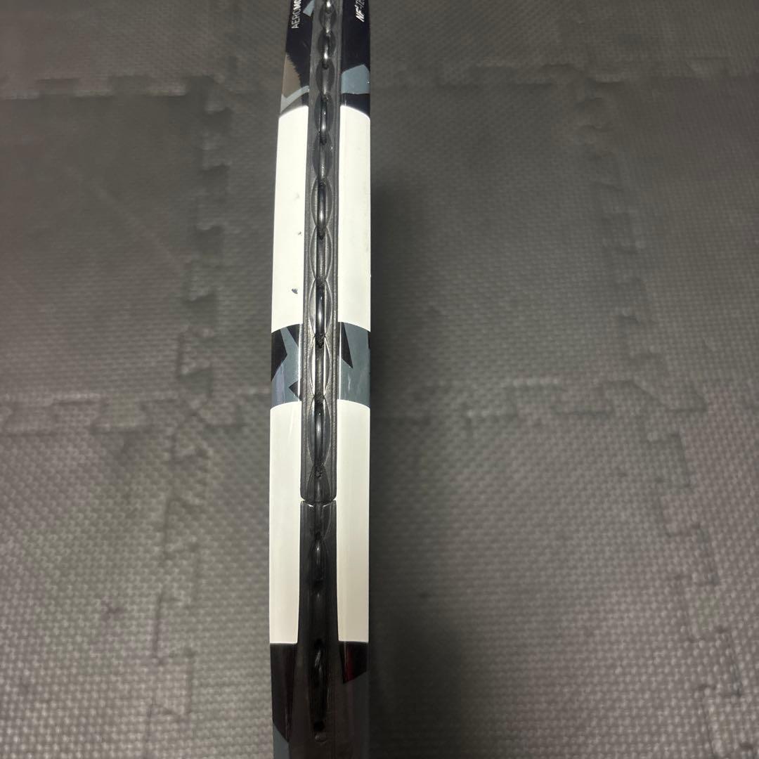 バボラ　ピュアアエロ98 硬式テニス　ラケット