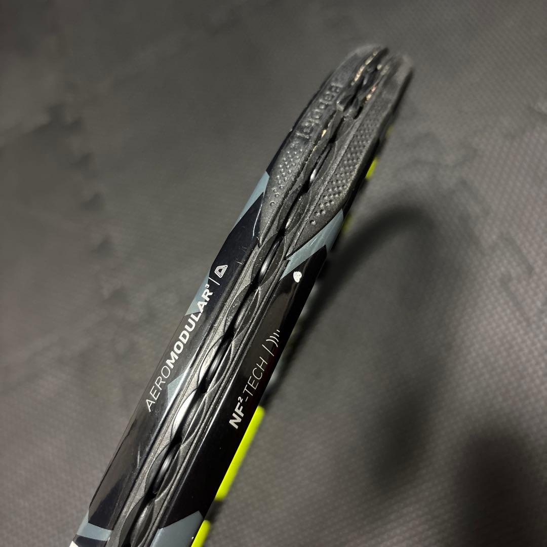 バボラ　ピュアアエロ98 硬式テニス　ラケット