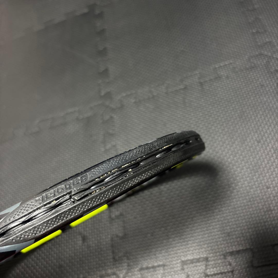 バボラ　ピュアアエロ98 硬式テニス　ラケット