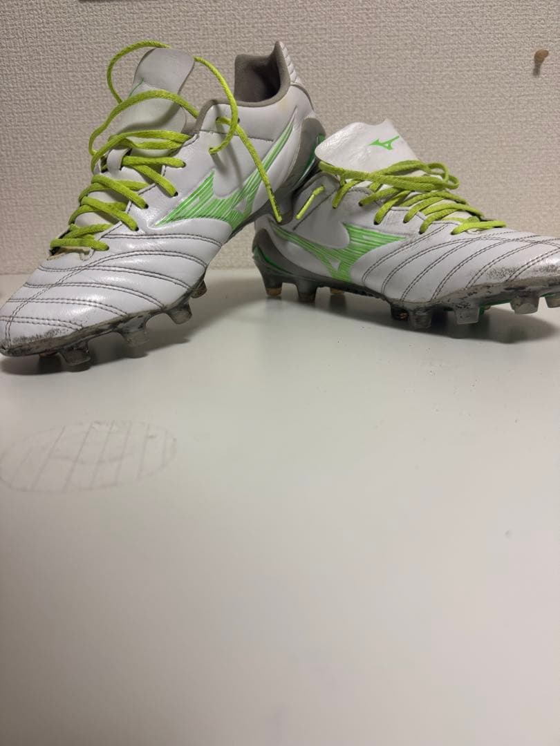 ミズノモナルシーダネオ3 限定カラー