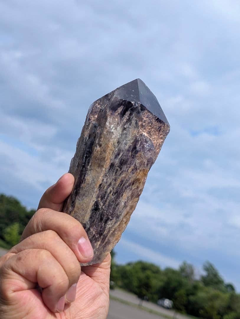 812gアメジスト【邪気払い神器】アテナ紫骨　骨幹水晶　原石NO.3