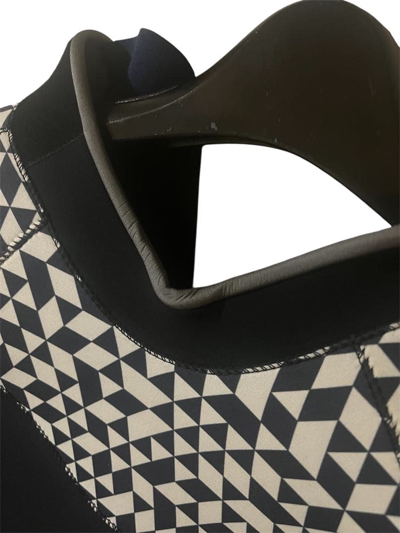 未使用 ウェットスーツ フルスーツ3mm XL サーフィン ジェットスキー