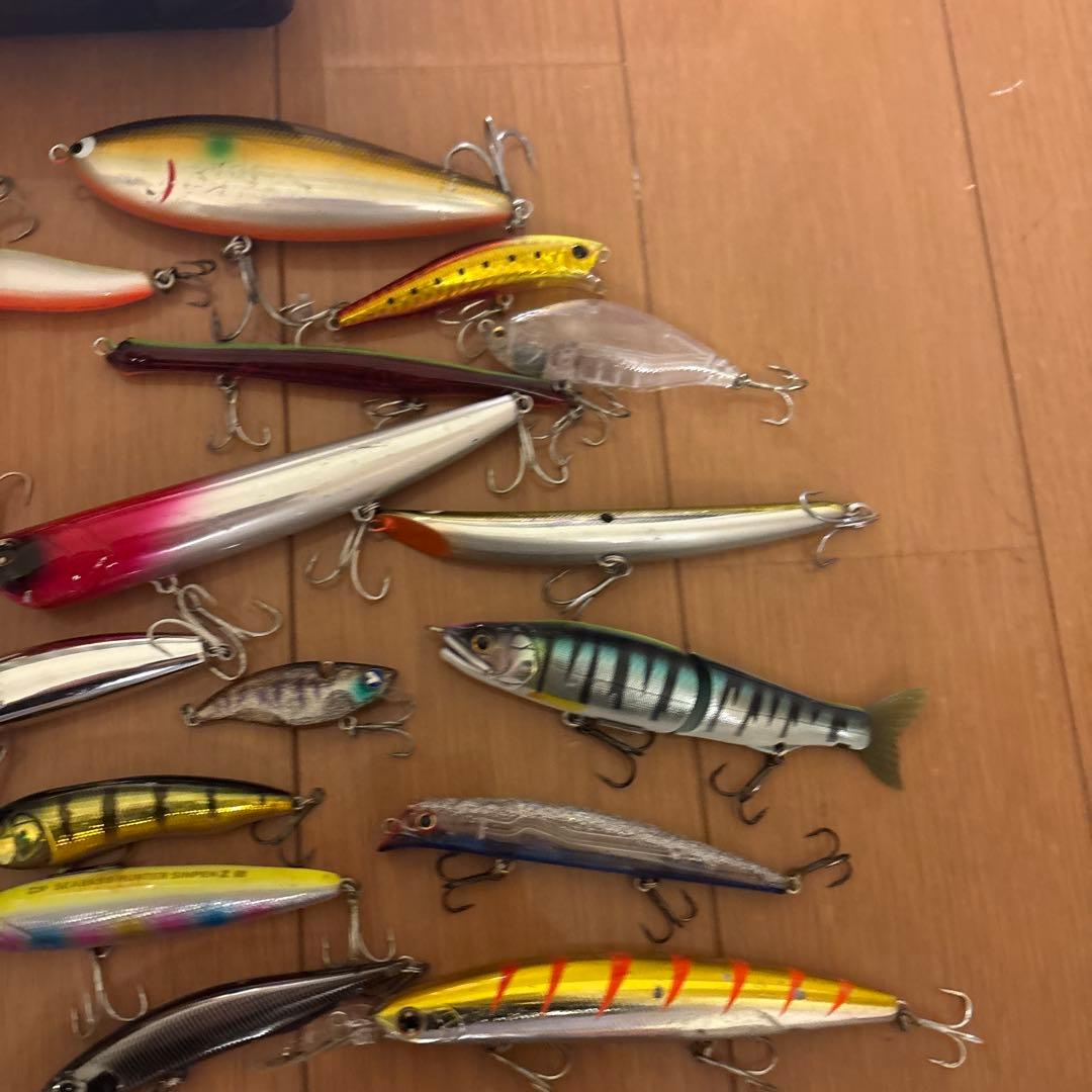 コ*読様 シーバスルアーまとめ売り 30点