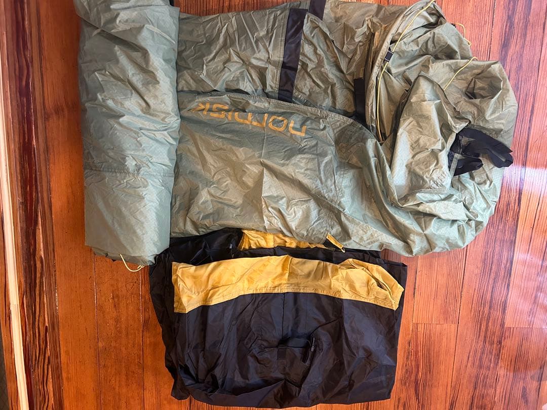 Nordisk Oppland 2 PU テント