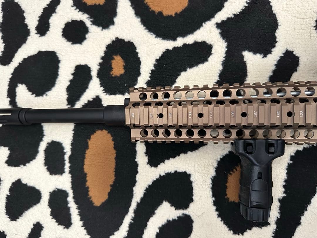 【東京マルイ】次世代電動ガン レシーライフル　M4 / M16