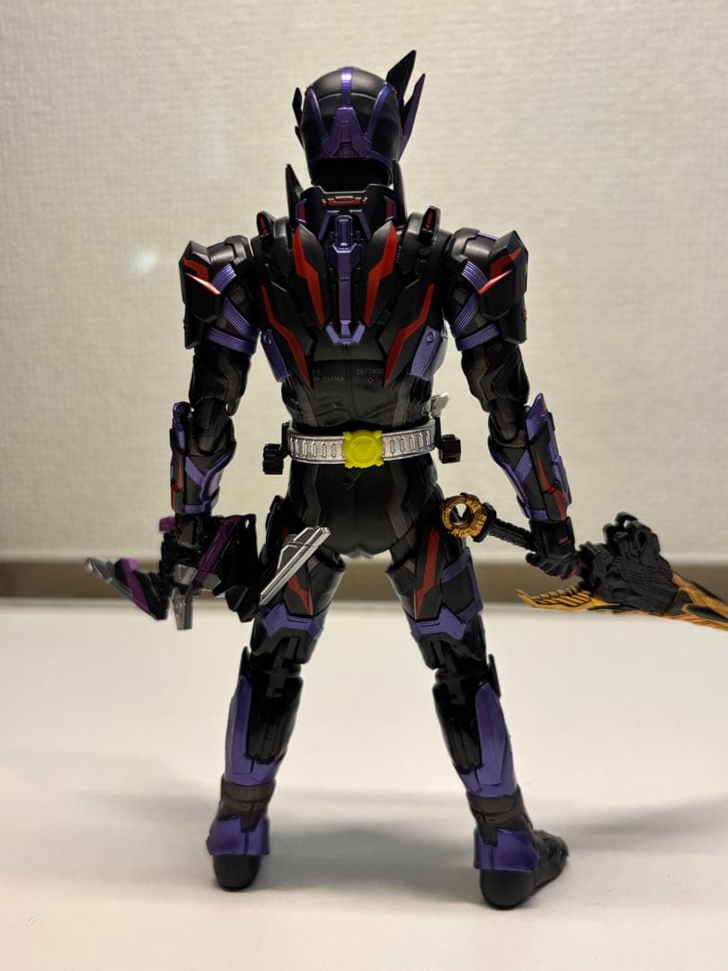 S.H.Figuarts 仮面ライダー滅アークスコーピオン