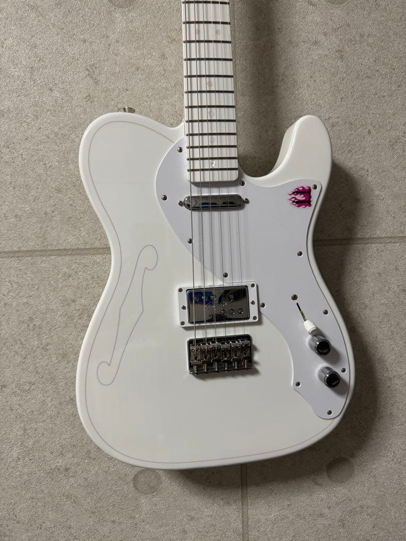 m*1様 Fender SILENT SIREN TELECASTER すぅモデ