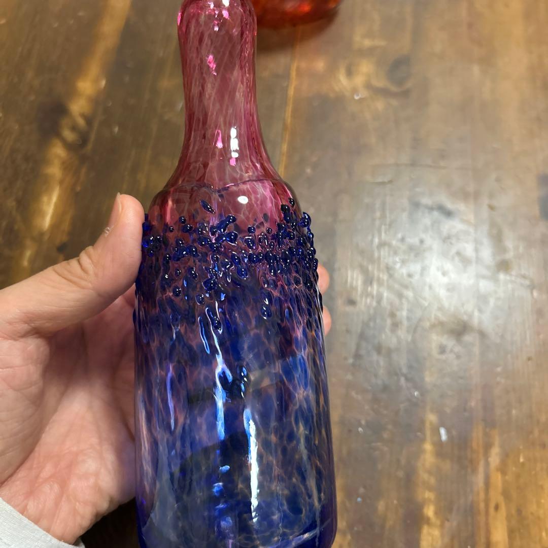 ガラス作家　作家物　花瓶　一輪挿し　ドリンクボトル　吹きガラス