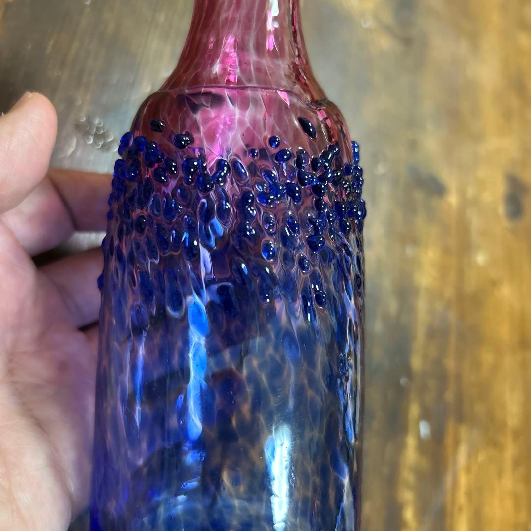 ガラス作家　作家物　花瓶　一輪挿し　ドリンクボトル　吹きガラス