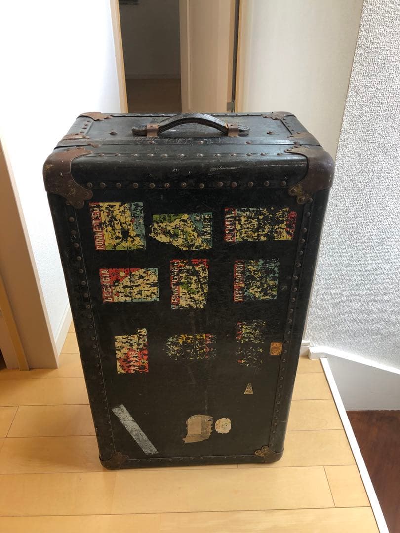 アンティークトランク