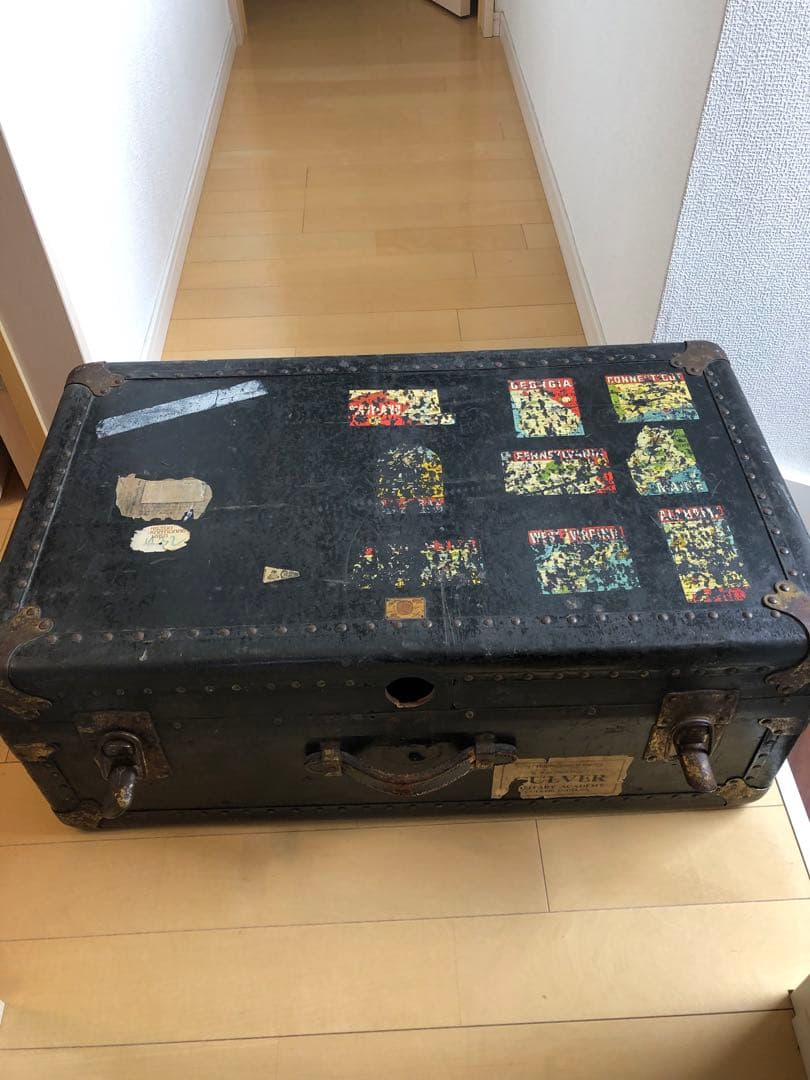 アンティークトランク