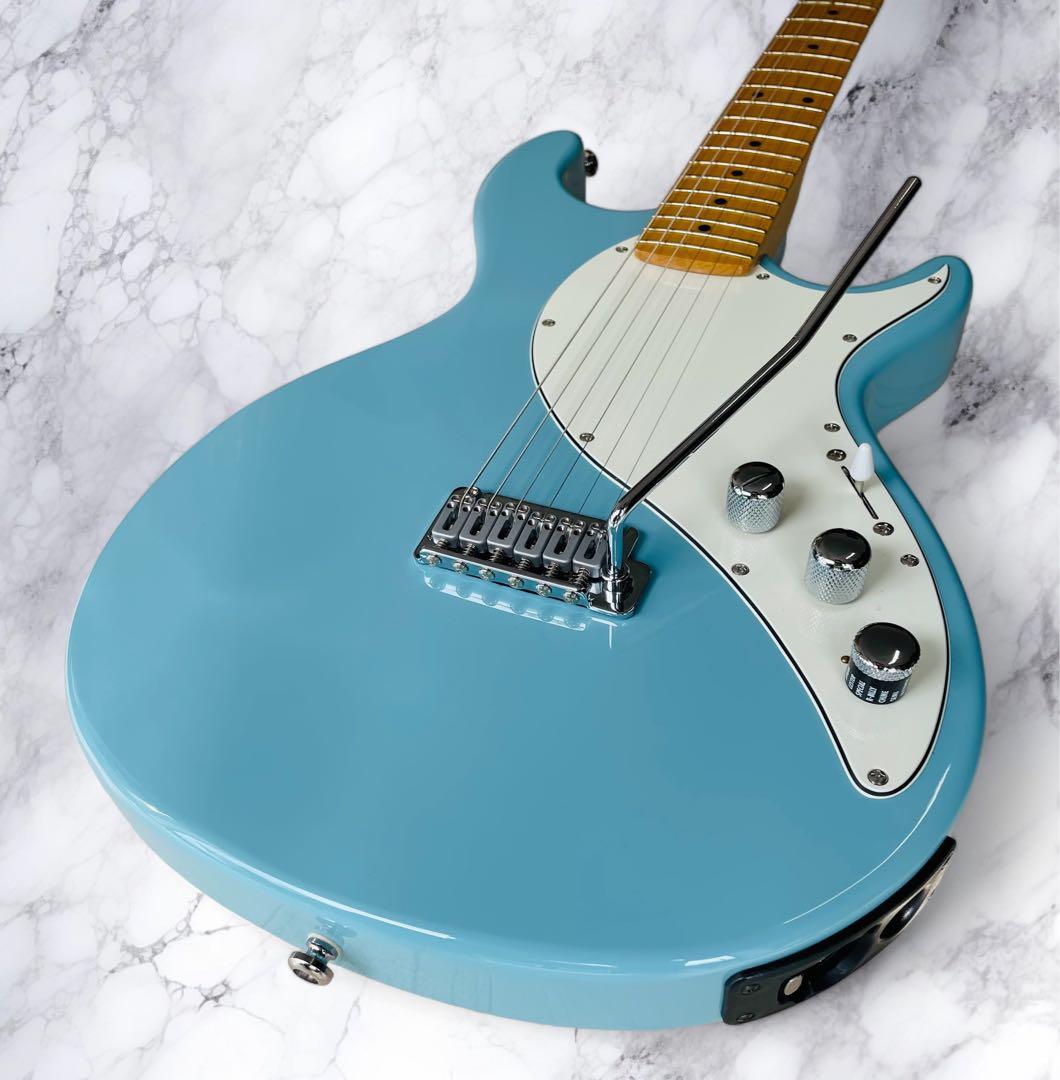 (新品同様) LINE6 VARIAX 600 エレキギター ブルー色