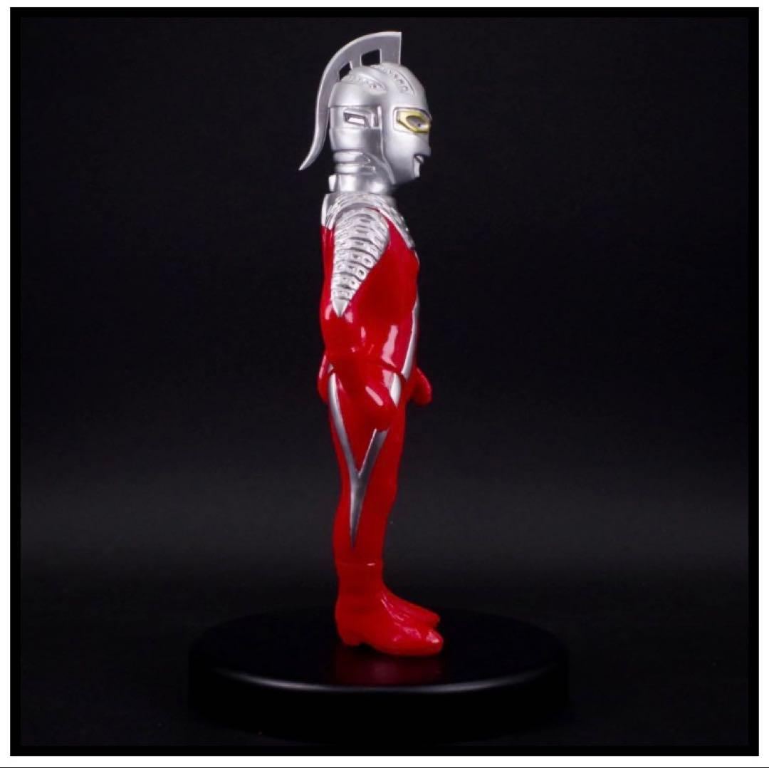 【ハンサムタロウエム】ウルトラセブン/墓場の画廊別注シルバーVer. ソフビ