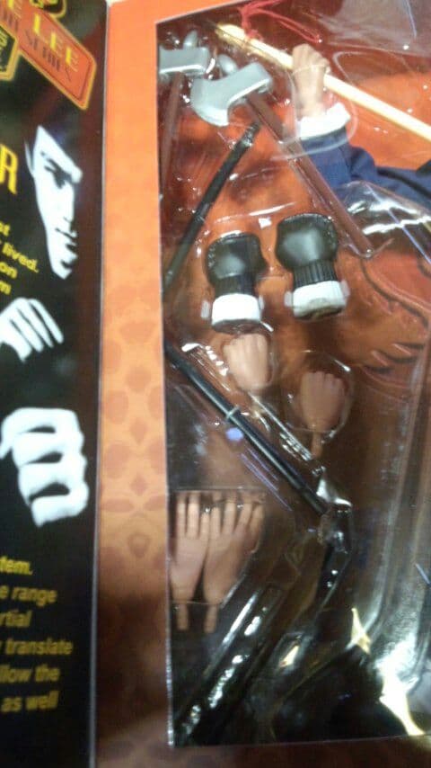 更に値下げ！新品　激レア ブルース・リー THE WARRIOR フィギュア