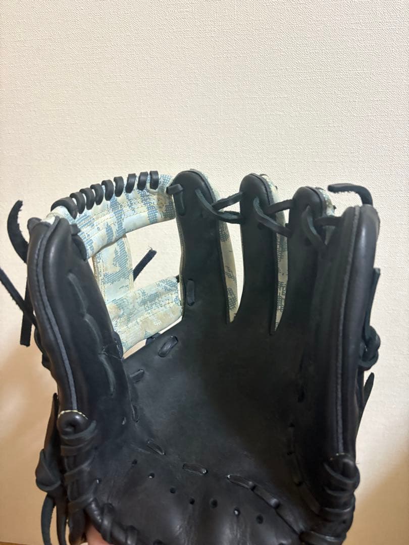 UNDER ARMOR 軟式内野手用グローブ