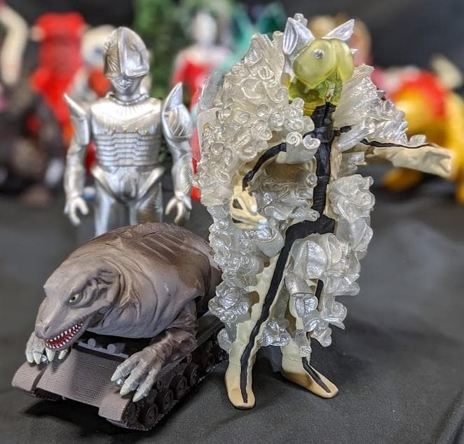 ウルトラセブン＆登場怪獣・宇宙人（バンダイ）ソフビ37体セット＋４