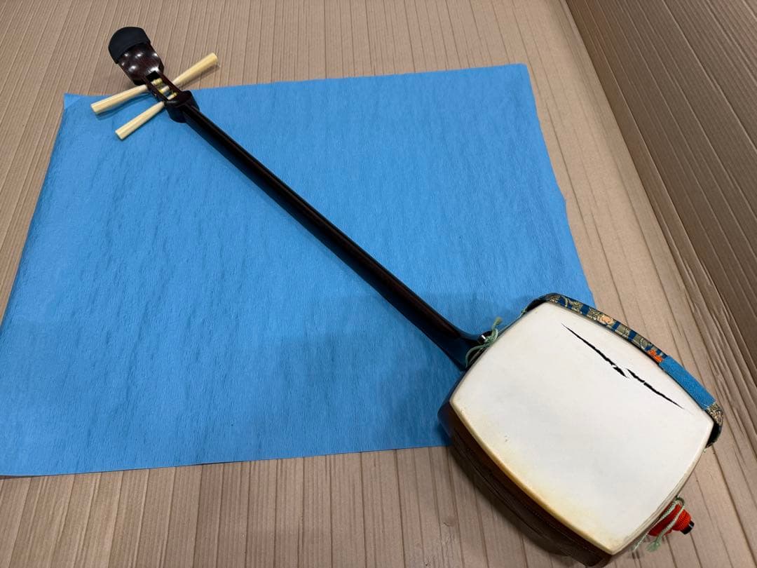 ケース付き　三味線 本体 花柄装飾