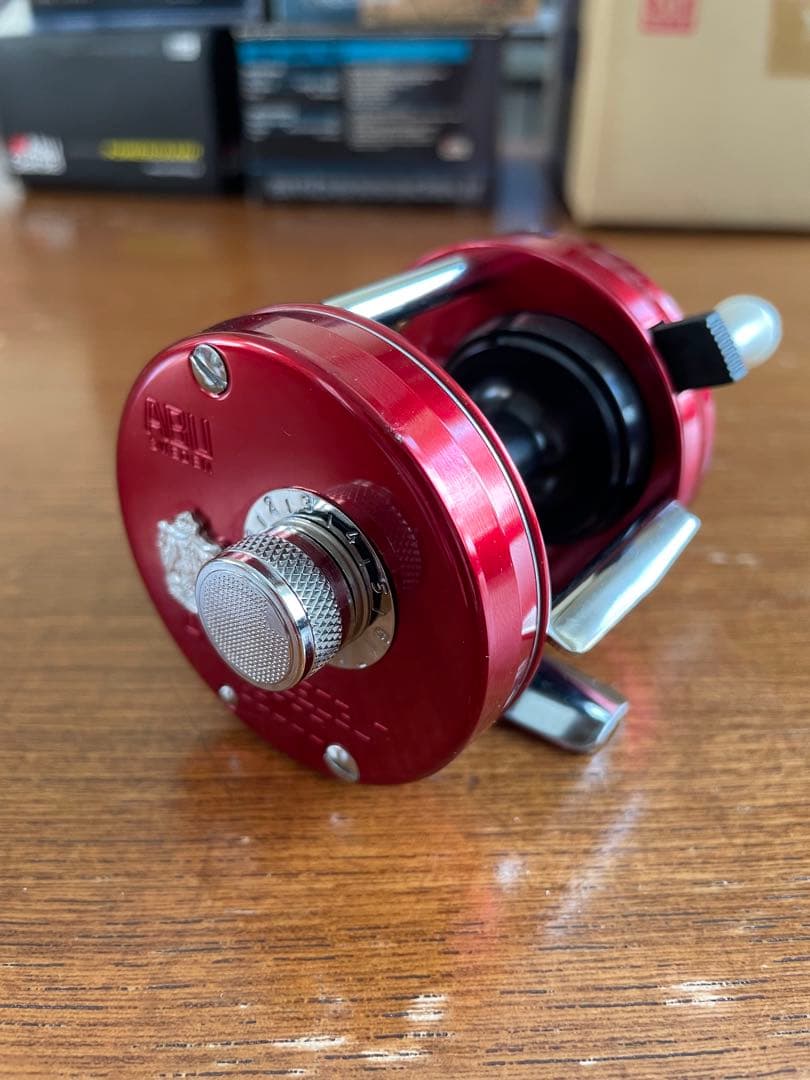 リール Abu Garcia 2500c Red
