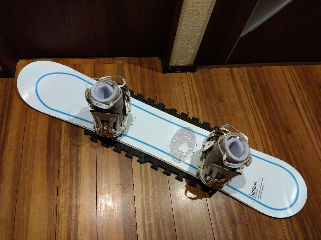 【送料込み】IGNITION レディース 万能 スノーボード ３点セット！