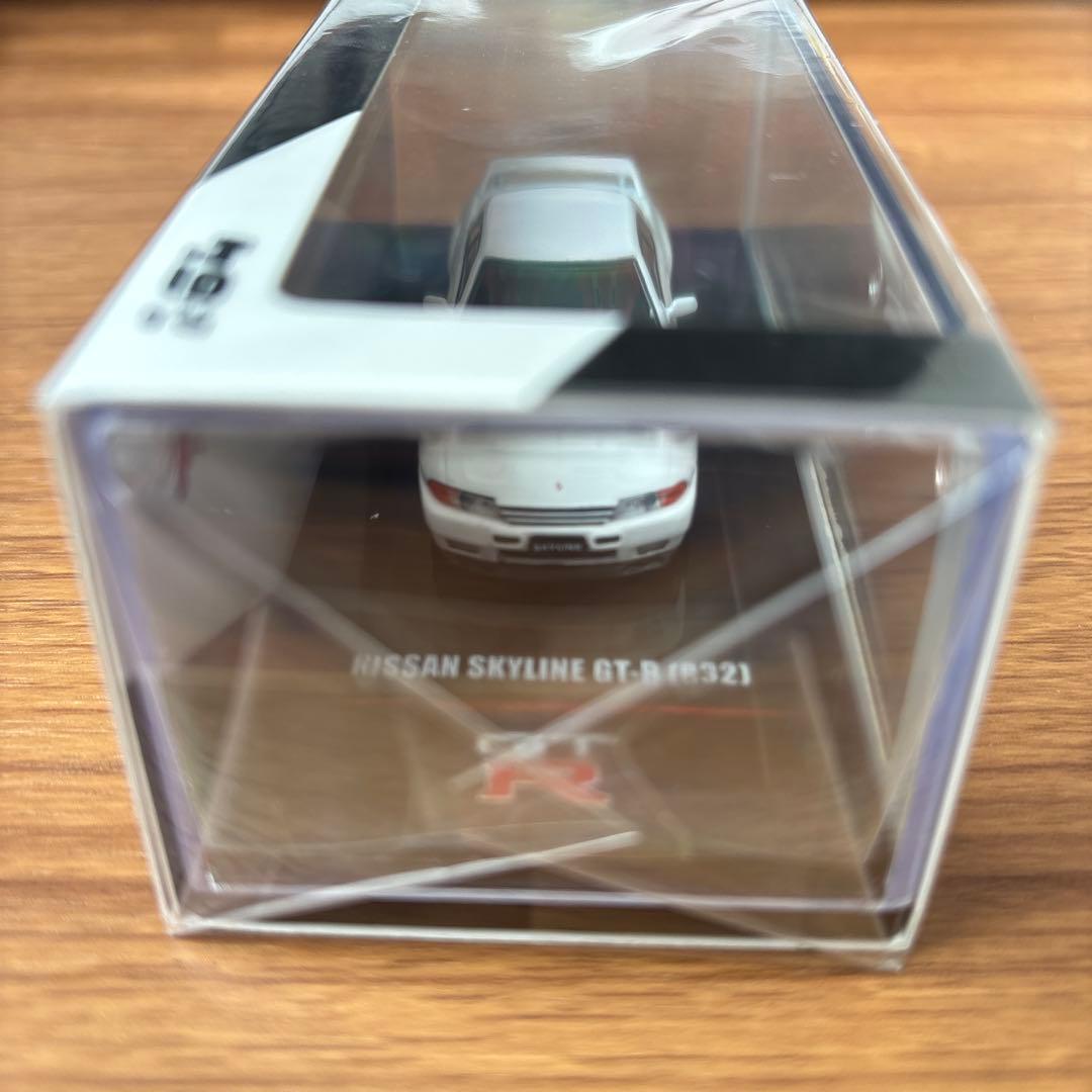 INNO64 スカイラインGT-R R32 クリスタルホワイト オプション付き