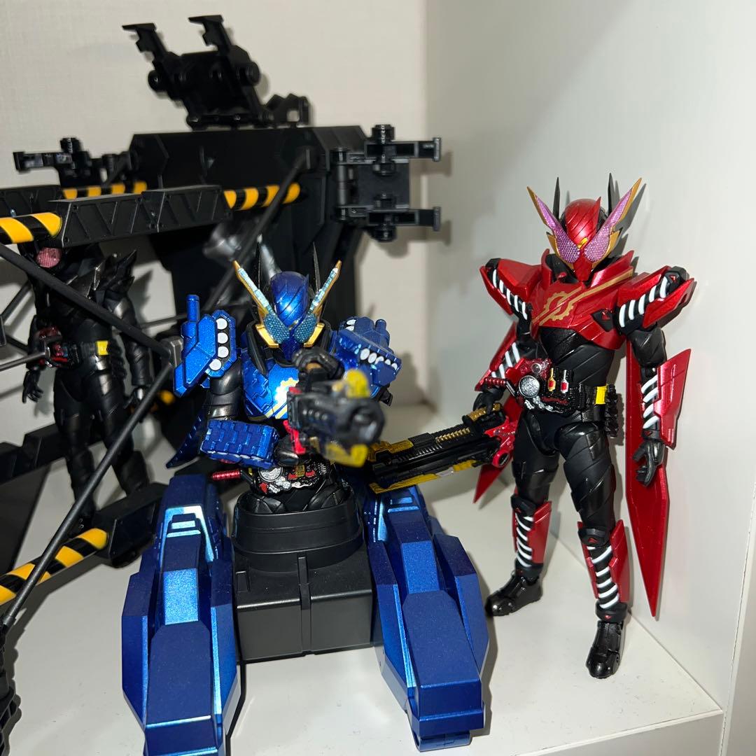 S.H.Figuarts仮面ライダービルド強化鏈8体セット