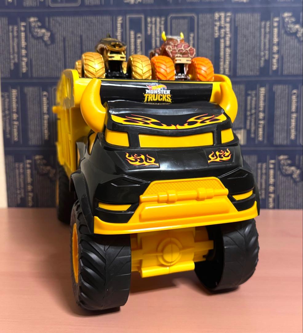 ライアン hot wheels ホットウィール　モンスタートラック