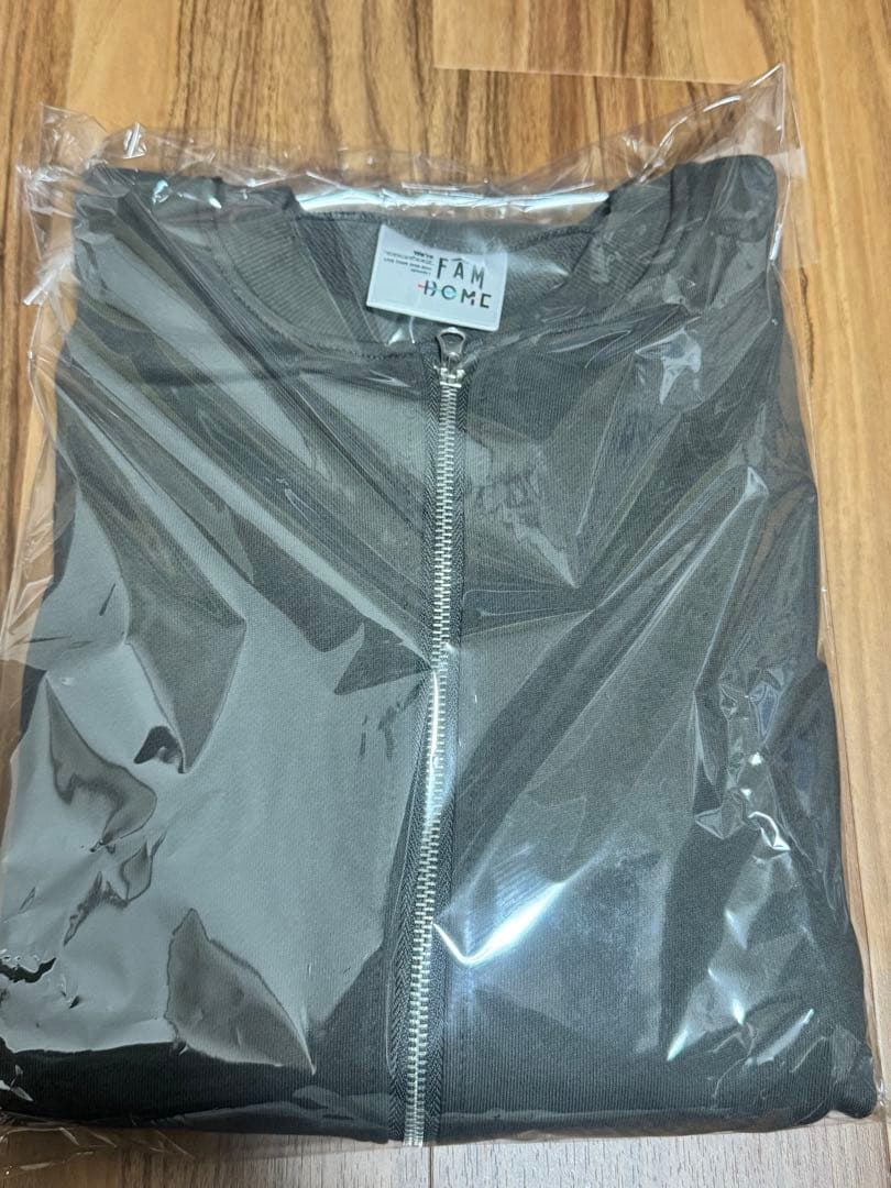 【新品未開封】timelesz FAMドームツアー ジップアップカーディガンA